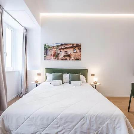 Juliet's Window * Βερόνα